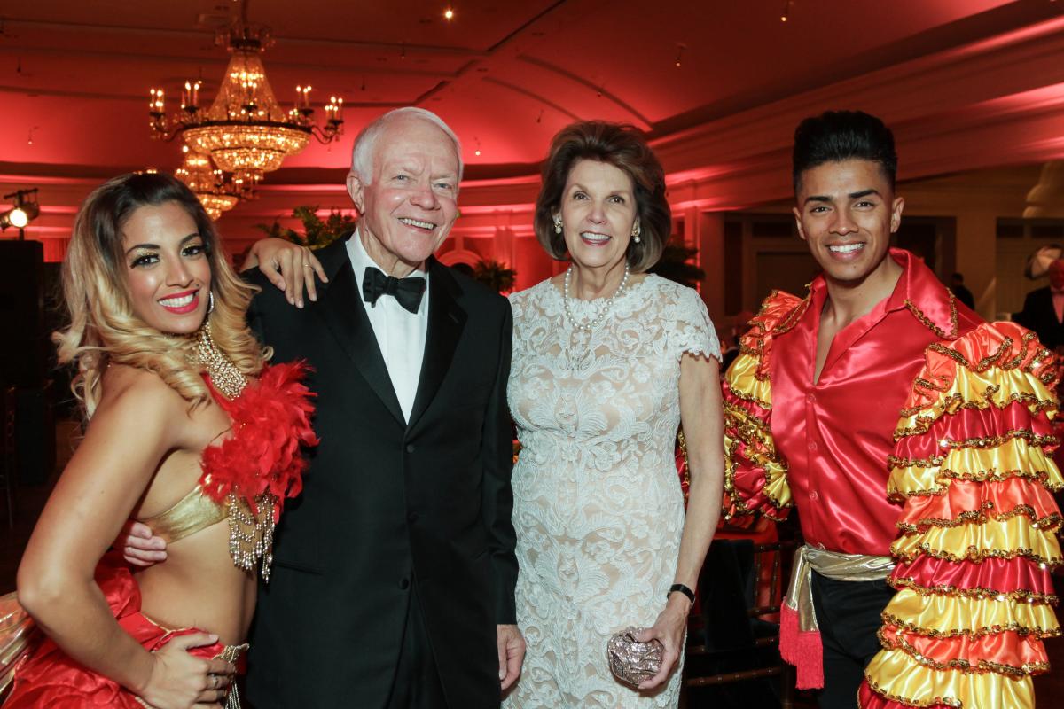 Thurmon and Lilly Andress with dancers          